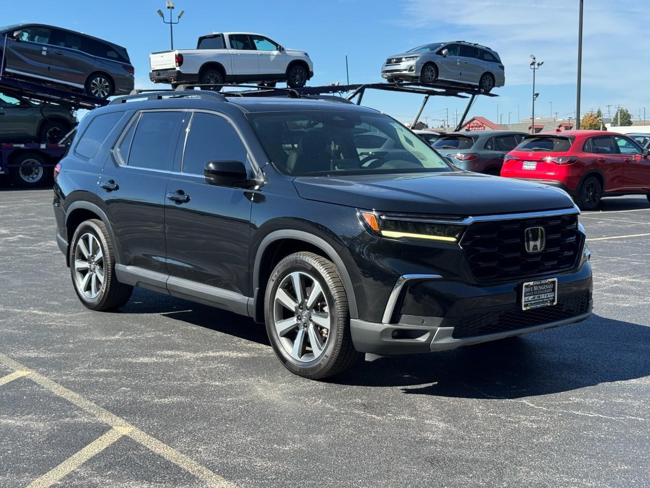 Honda Pilot Vehicle Full-screen Gallery Image 02