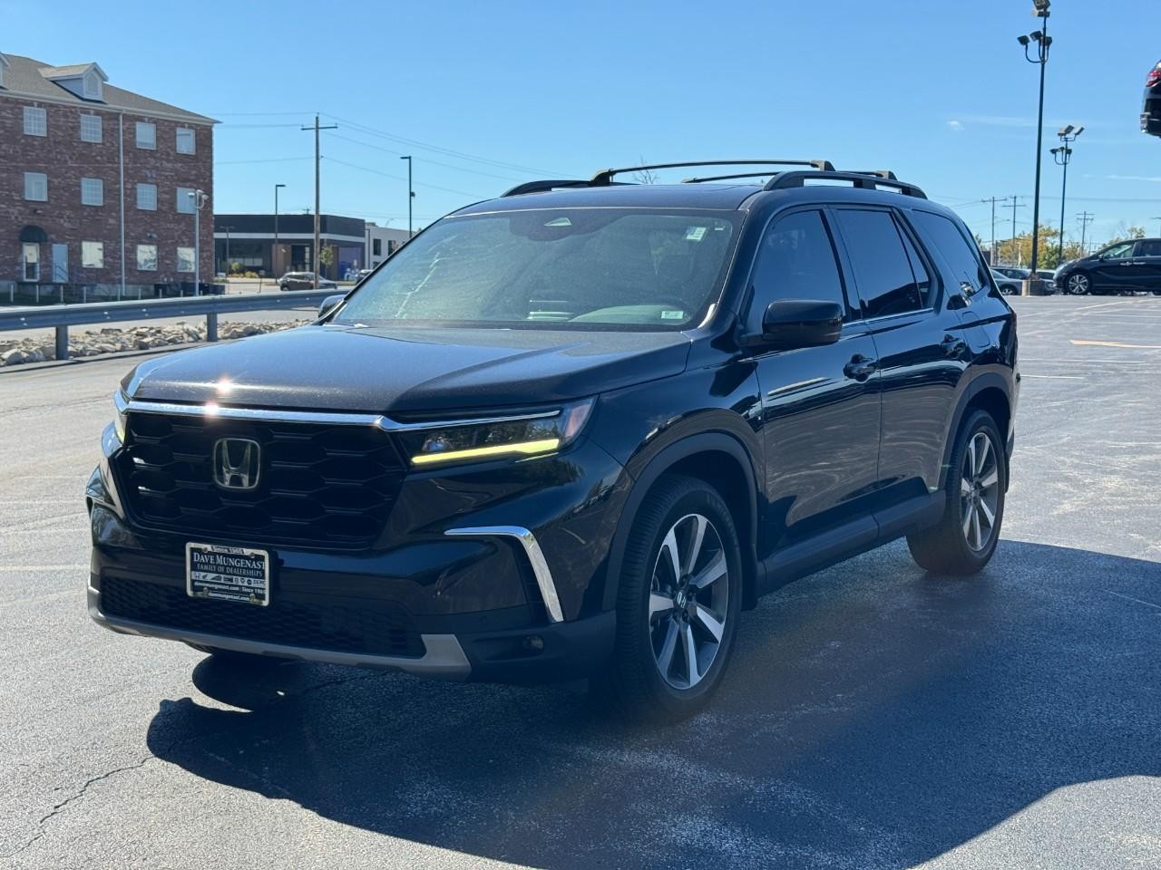 Honda Pilot Vehicle Full-screen Gallery Image 10