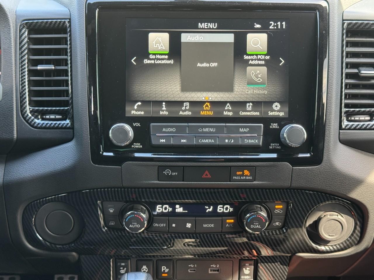 Nissan Frontier Vehicle Full-screen Gallery Image 15