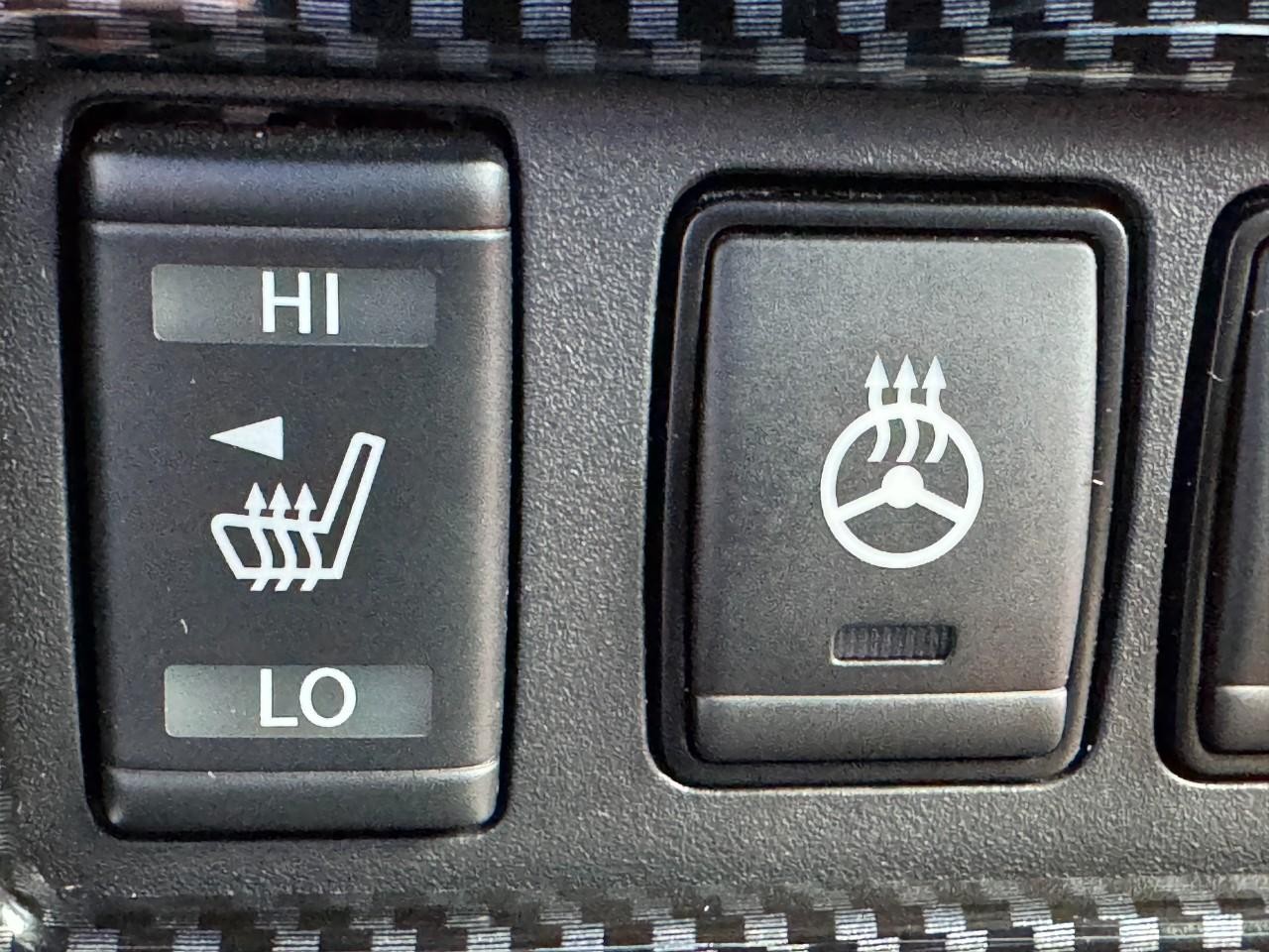 Nissan Frontier Vehicle Full-screen Gallery Image 23
