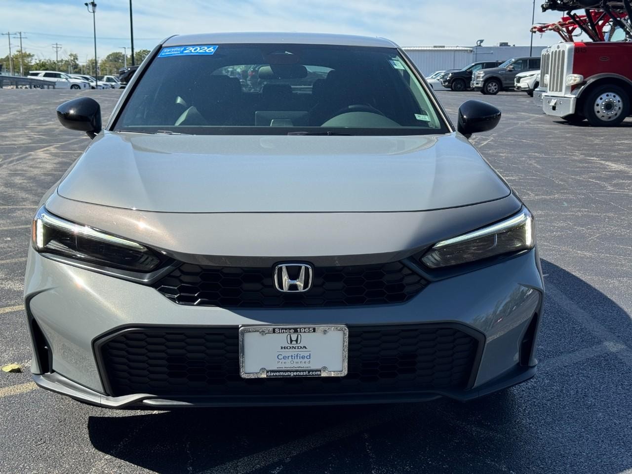 Honda Civic Hatchback Vehicle Full-screen Gallery Image 11