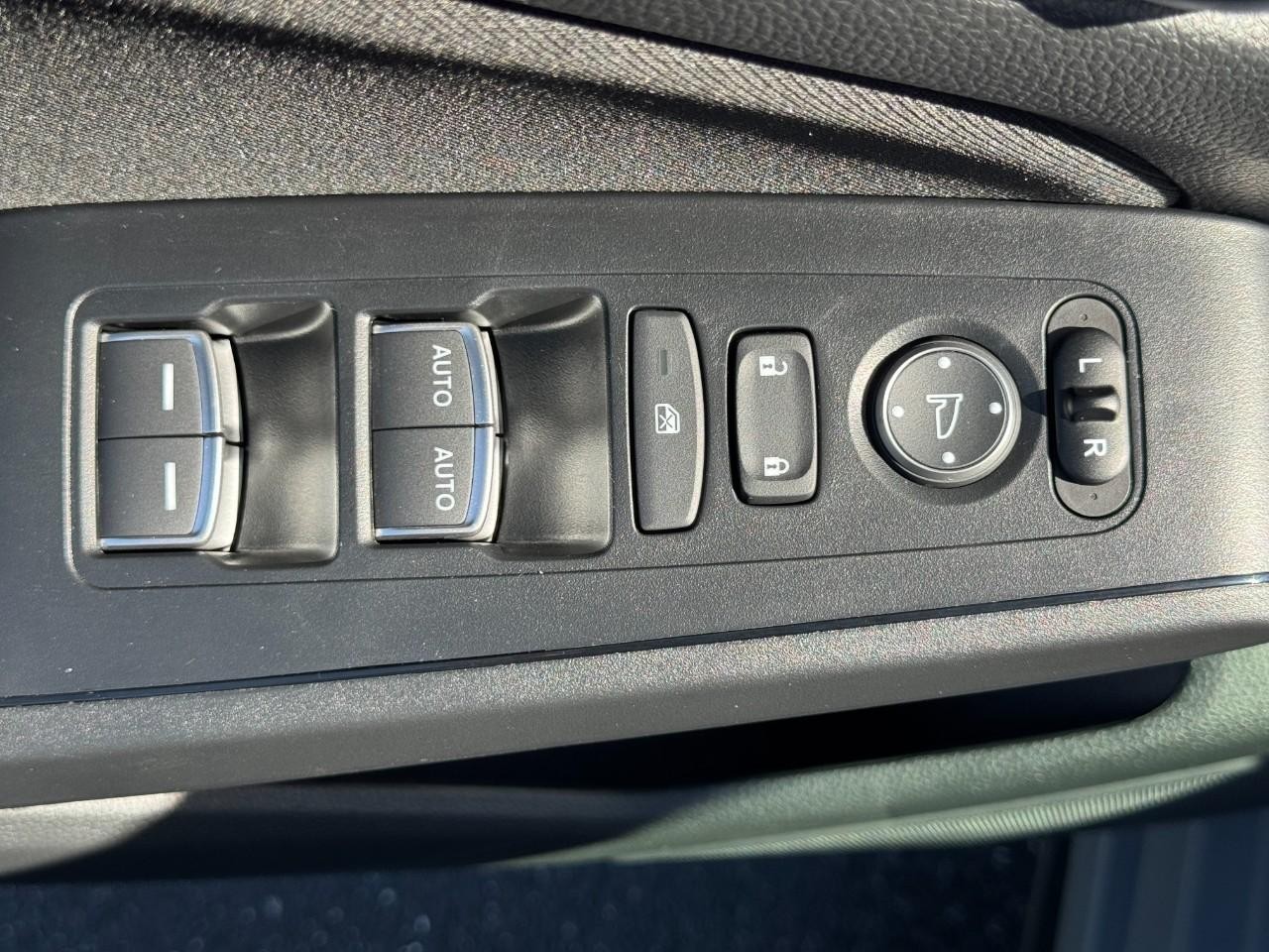 Honda Civic Hatchback Vehicle Full-screen Gallery Image 19