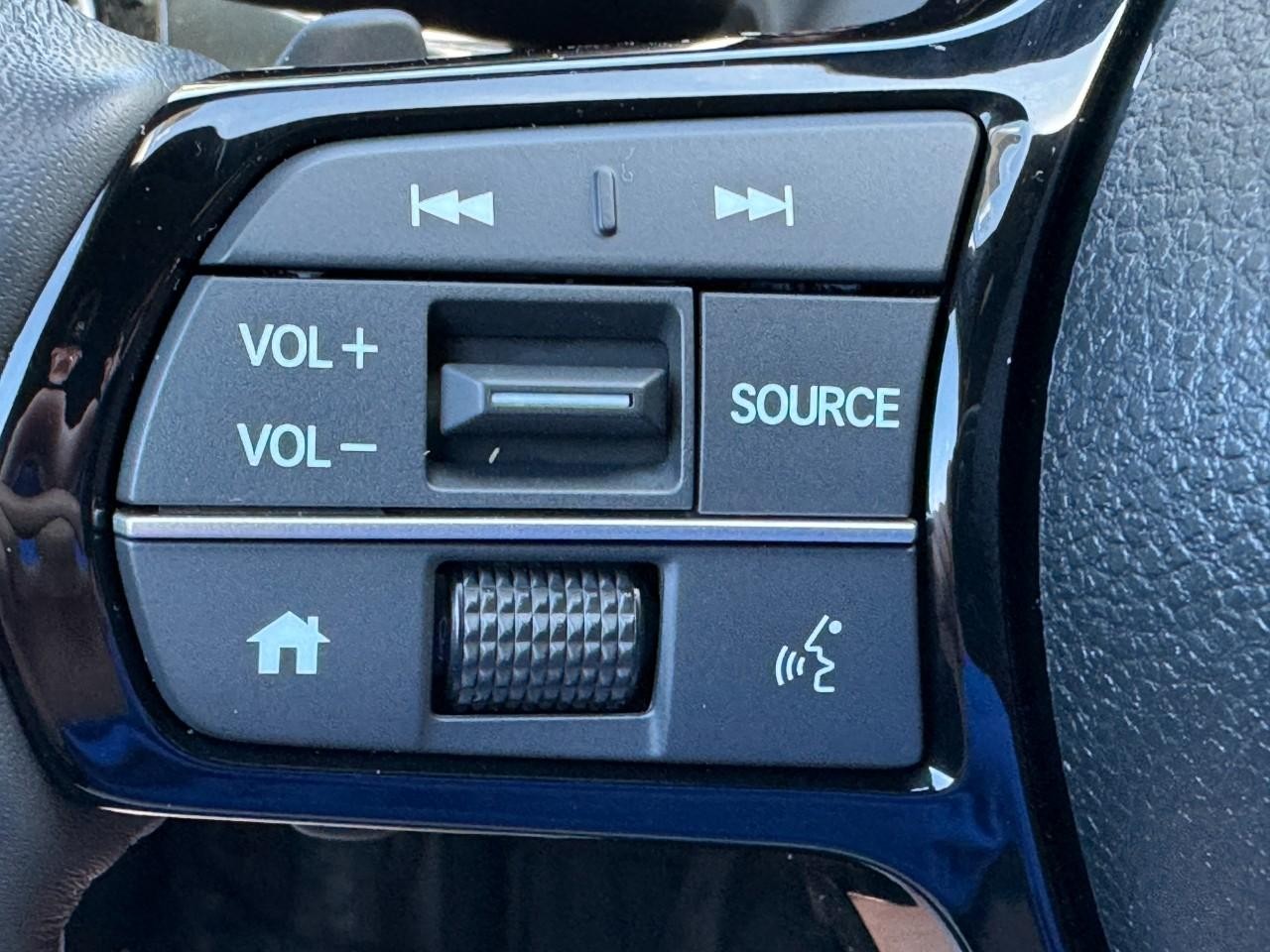Honda Civic Hatchback Vehicle Full-screen Gallery Image 20