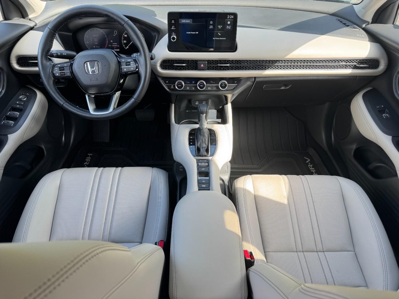Honda HR-V Vehicle Full-screen Gallery Image 12