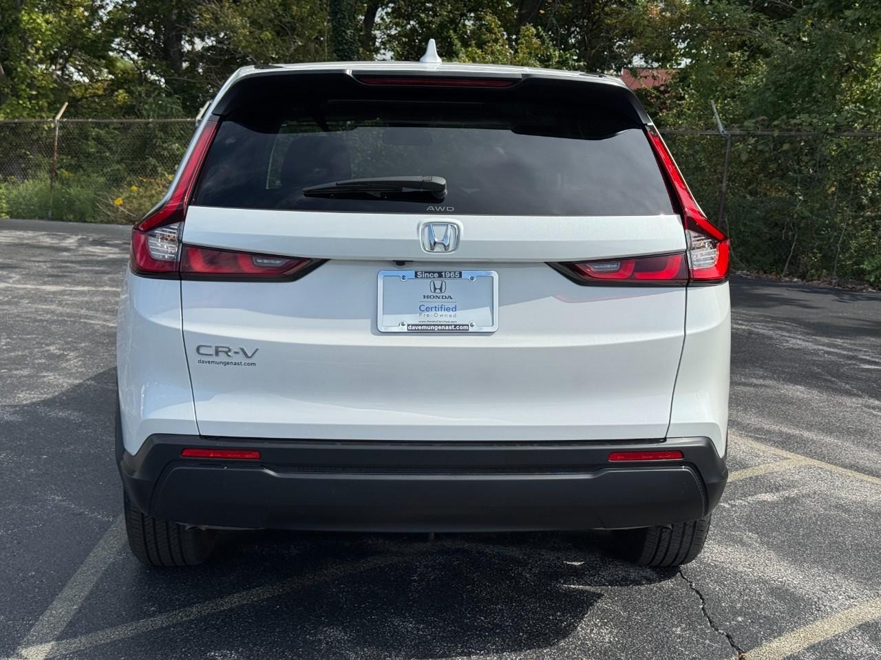 Honda CR-V Vehicle Full-screen Gallery Image 06