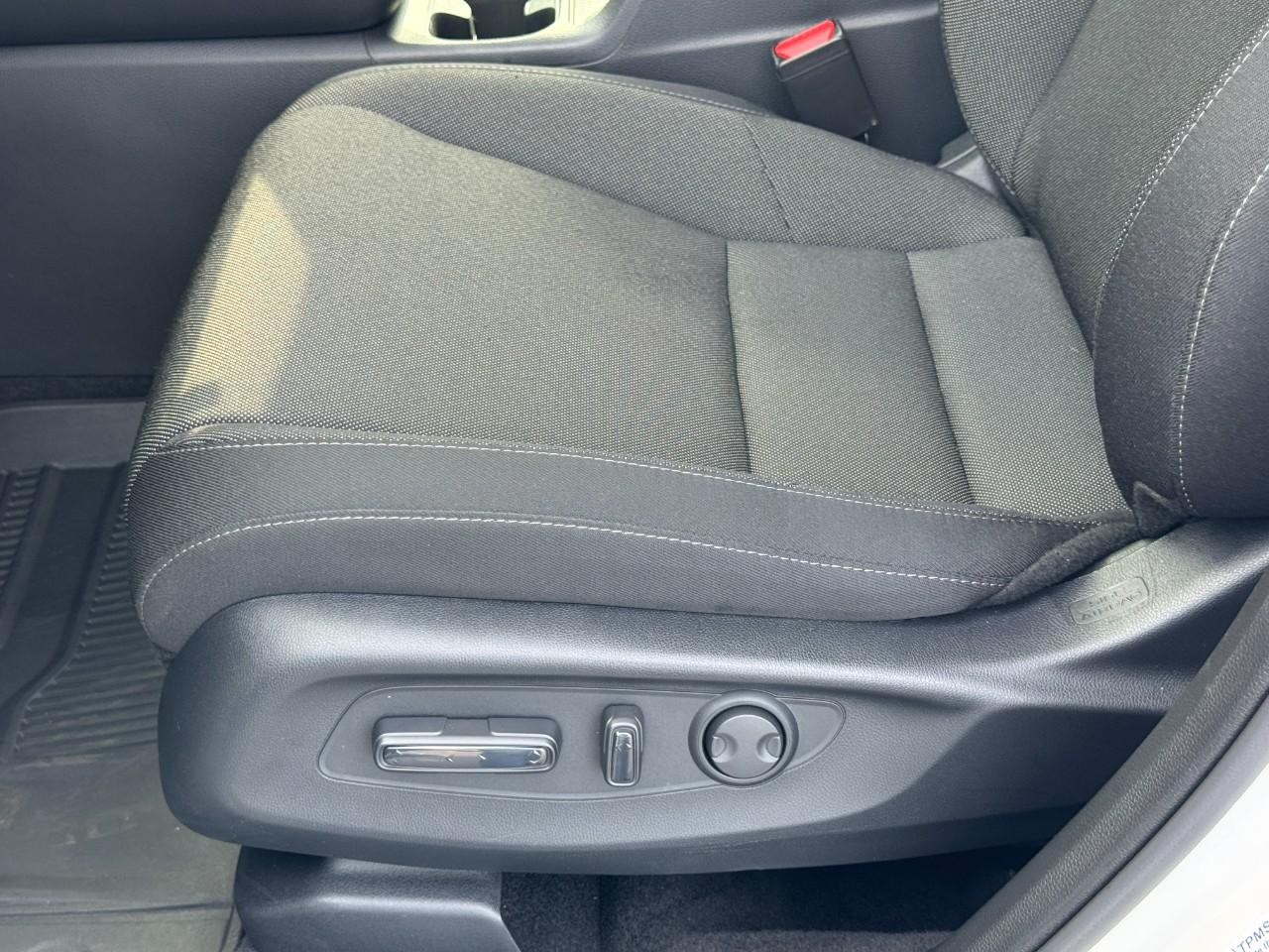 Honda CR-V Vehicle Full-screen Gallery Image 17