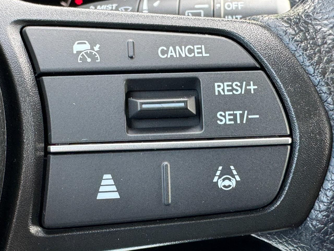 Honda CR-V Vehicle Full-screen Gallery Image 20