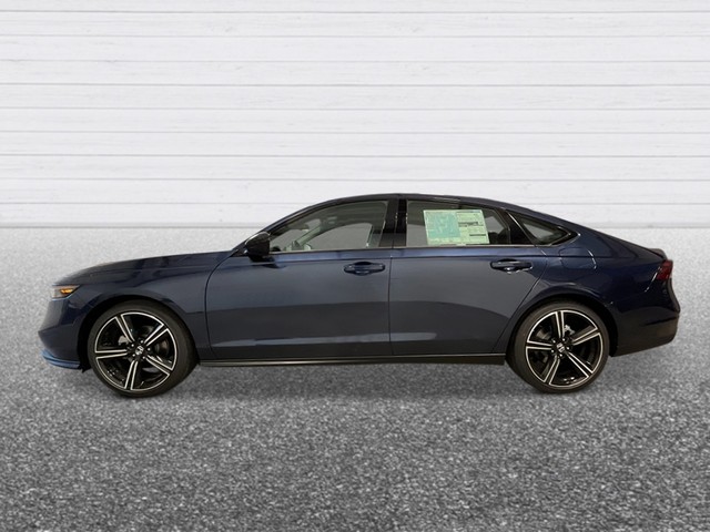 Honda Accord Sedan Vehicle Full-screen Gallery Image 03