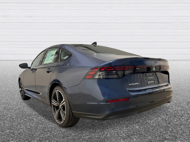 Honda Accord Sedan Vehicle Full-screen Gallery Image 04