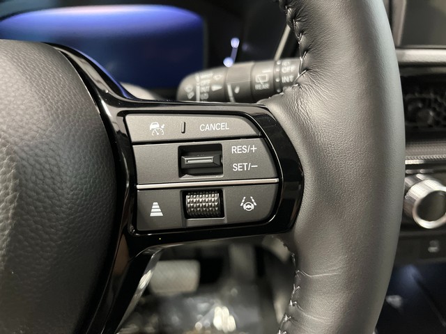 Honda CR-V Vehicle Full-screen Gallery Image 19