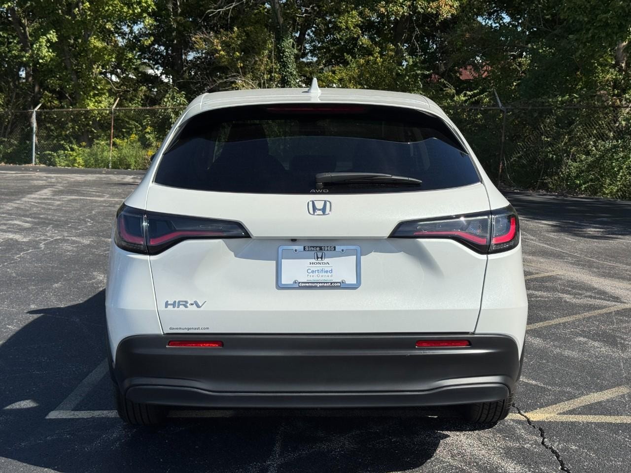 Honda HR-V Vehicle Full-screen Gallery Image 06