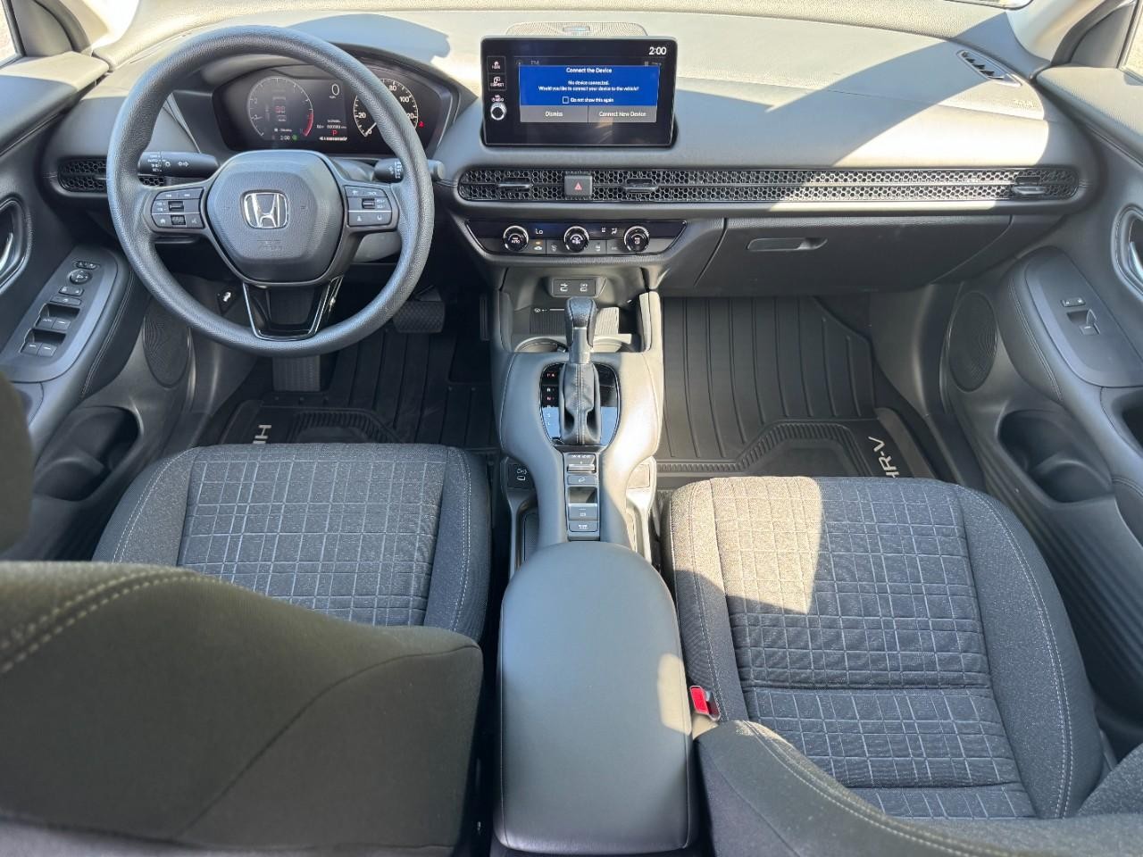 Honda HR-V Vehicle Full-screen Gallery Image 12
