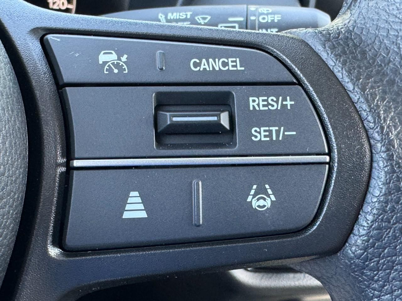 Honda HR-V Vehicle Full-screen Gallery Image 20