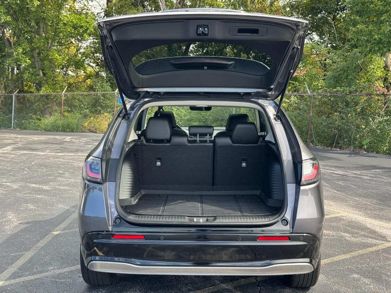 Honda HR-V Vehicle Full-screen Gallery Image 05