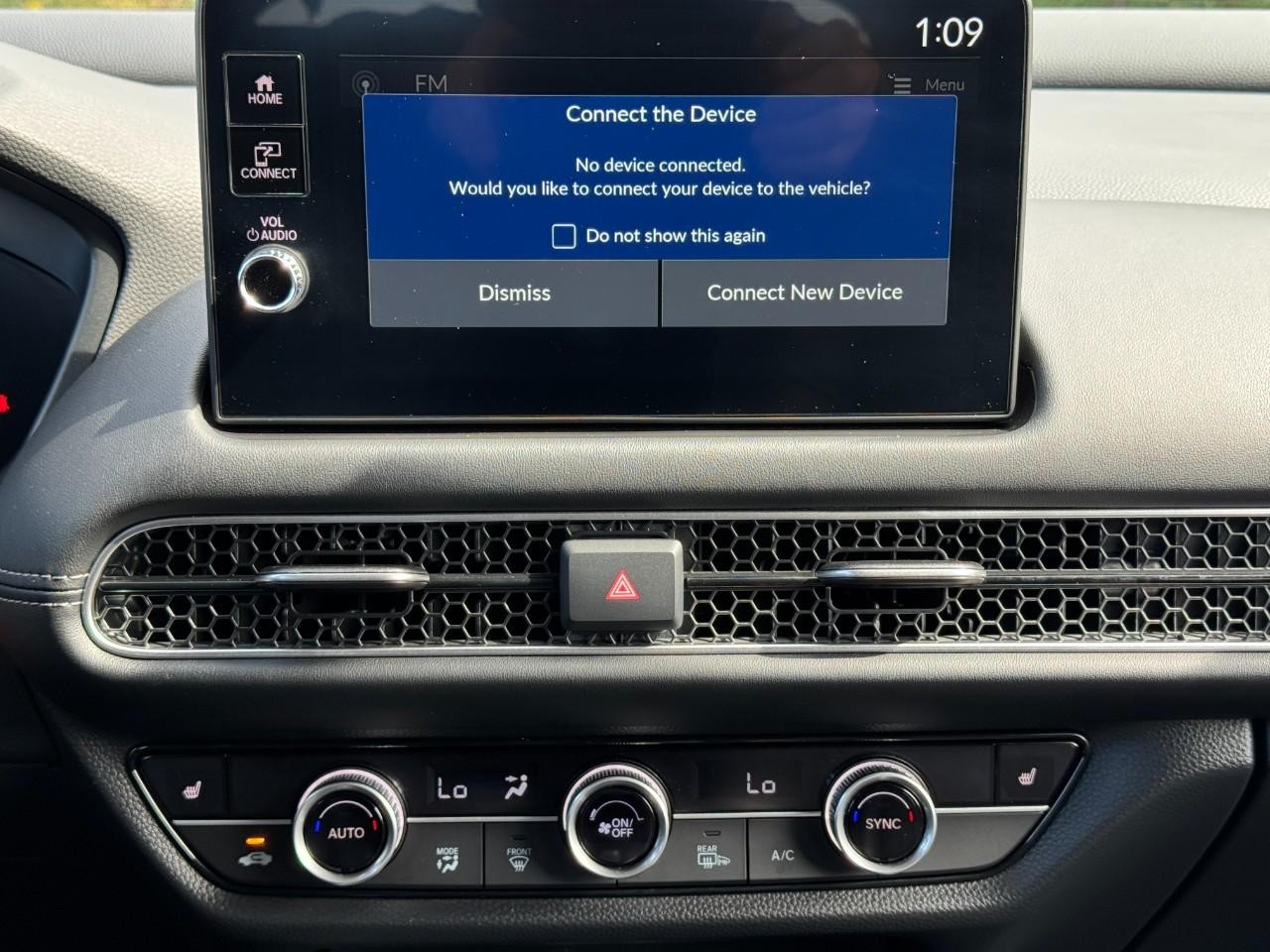 Honda HR-V Vehicle Full-screen Gallery Image 14