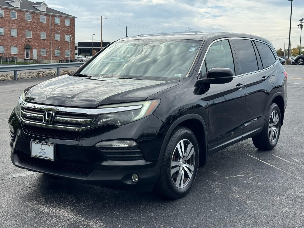 Honda Pilot Vehicle Full-screen Gallery Image 09