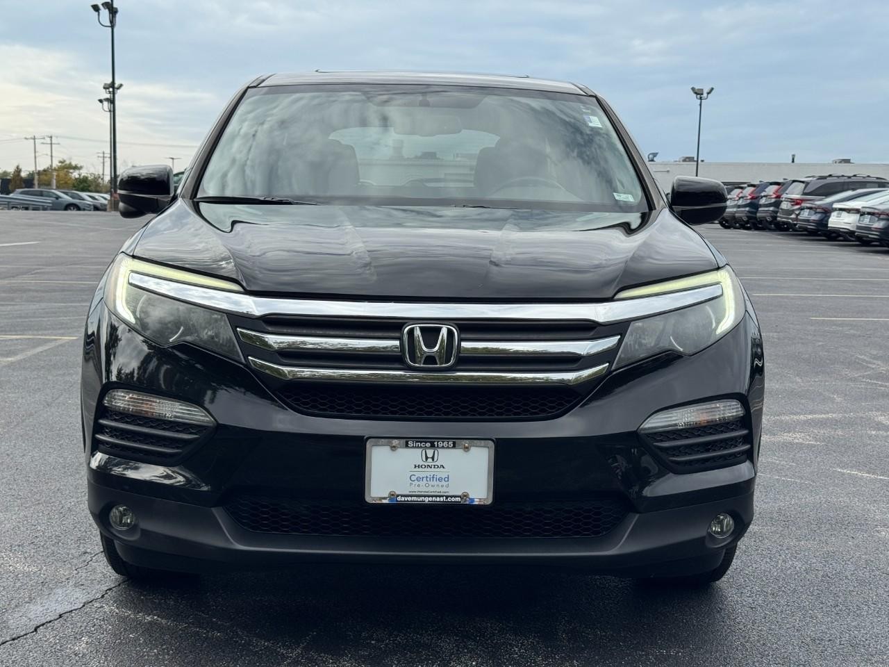 Honda Pilot Vehicle Full-screen Gallery Image 10