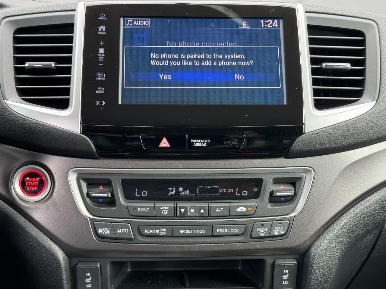 Honda Pilot Vehicle Full-screen Gallery Image 15