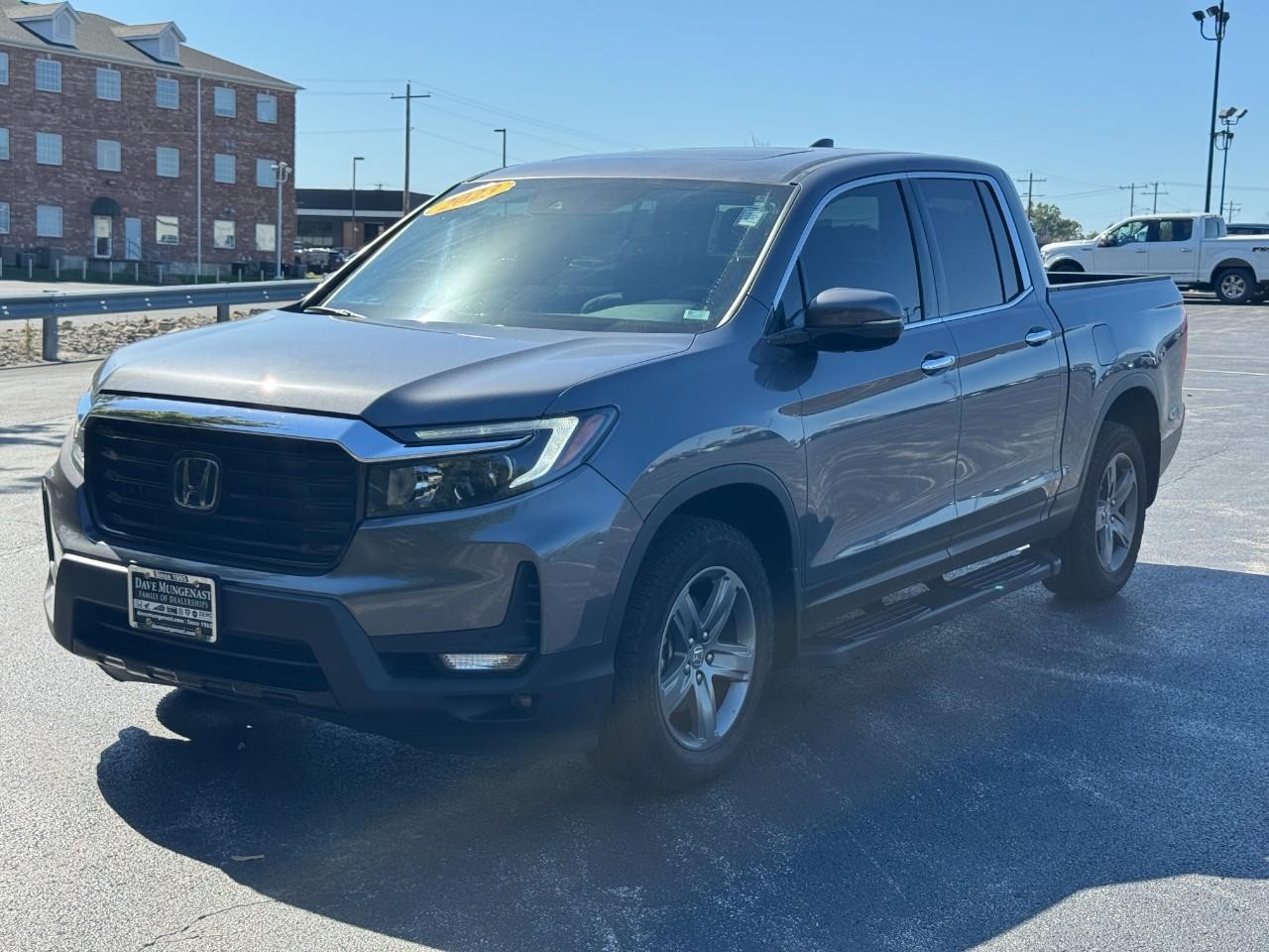 Honda Ridgeline Vehicle Full-screen Gallery Image 09