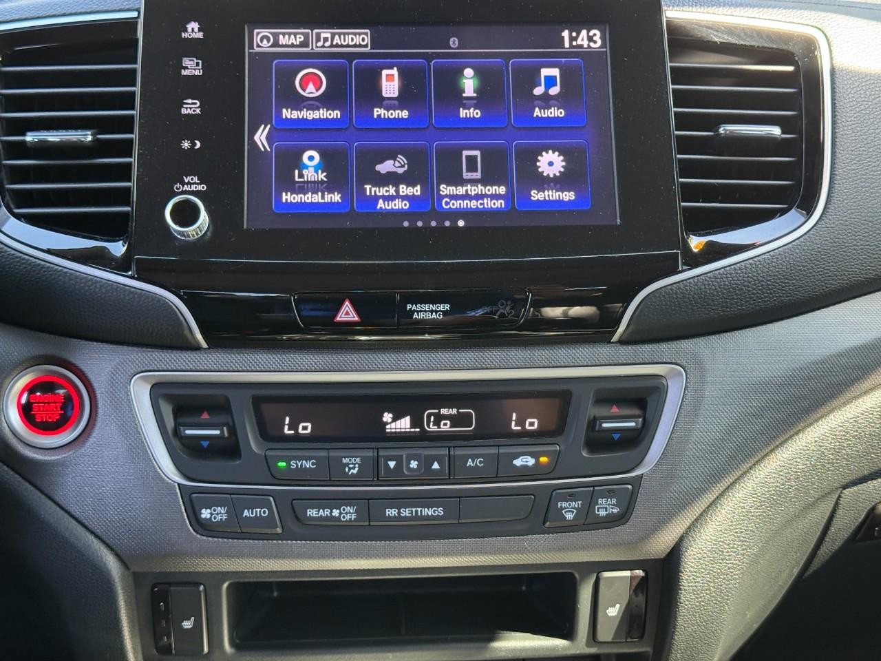 Honda Ridgeline Vehicle Full-screen Gallery Image 14