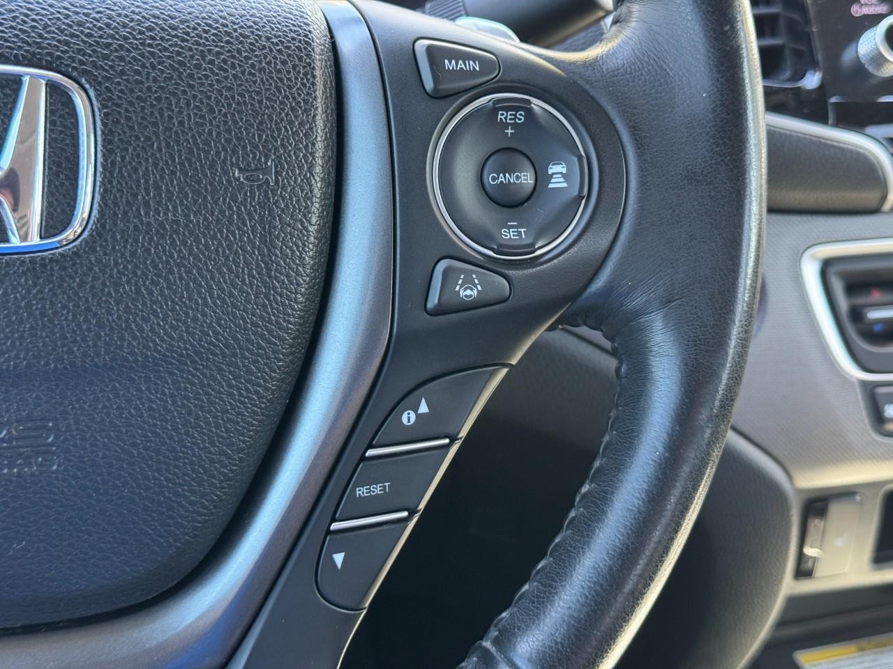 Honda Ridgeline Vehicle Full-screen Gallery Image 22