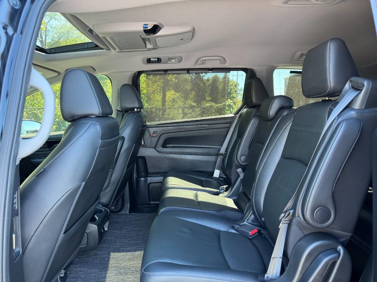Honda Odyssey Vehicle Full-screen Gallery Image 12