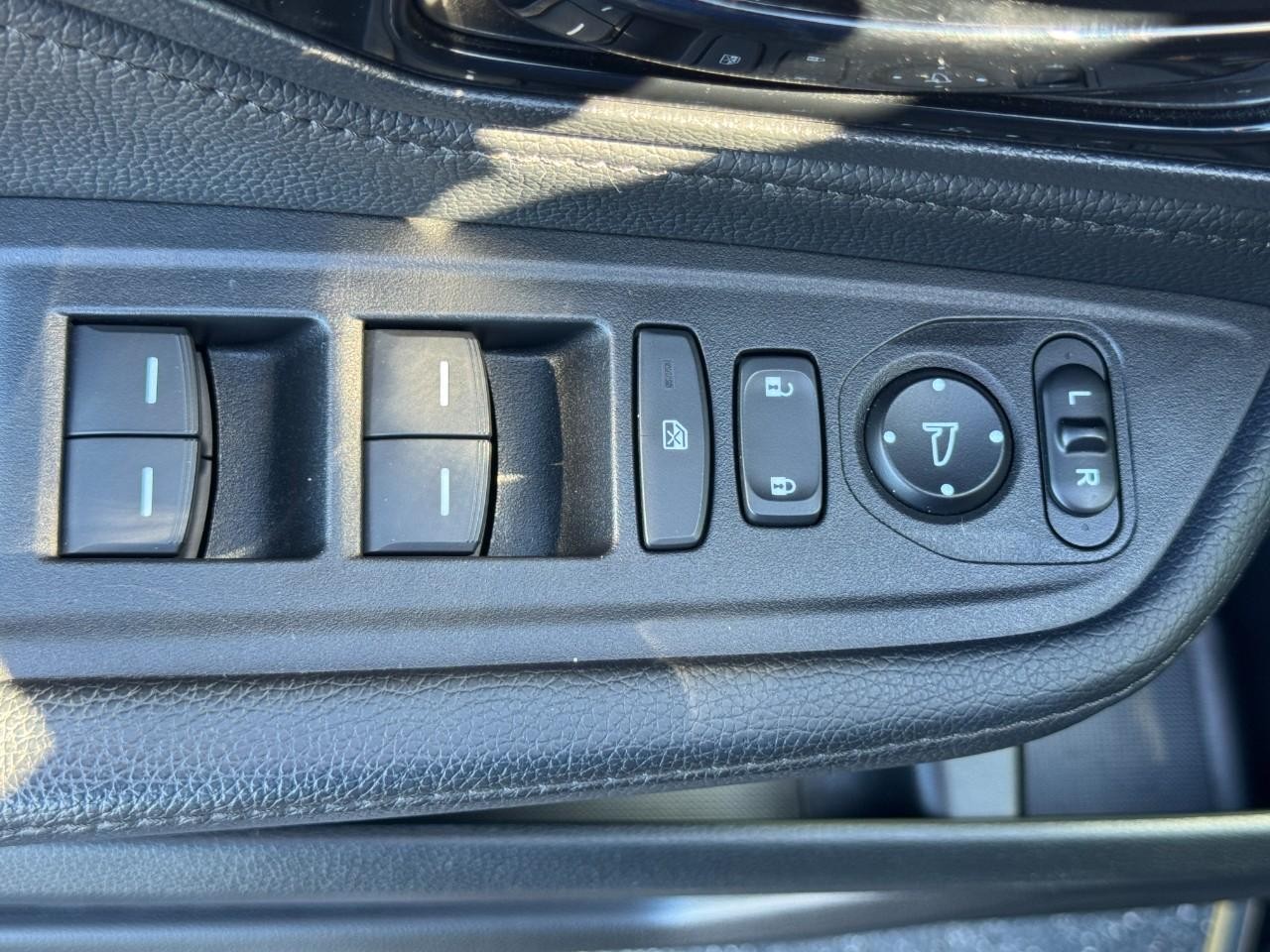 Honda Odyssey Vehicle Full-screen Gallery Image 19