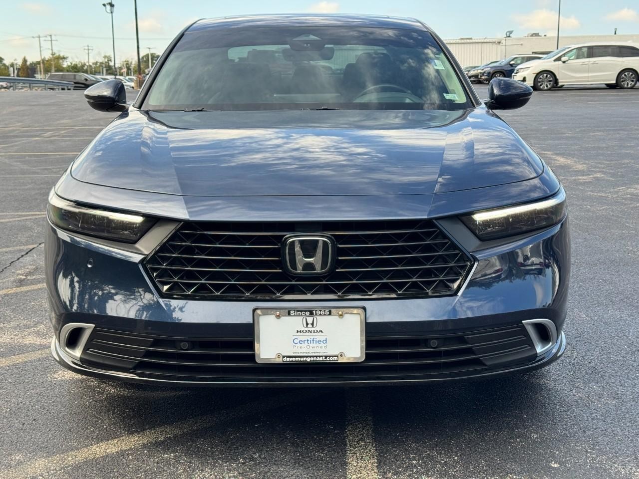 Honda Accord Hybrid Vehicle Full-screen Gallery Image 10