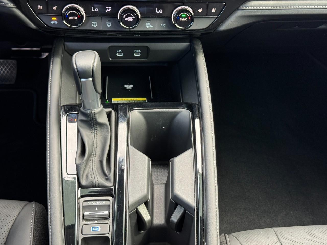 Honda Accord Hybrid Vehicle Full-screen Gallery Image 15