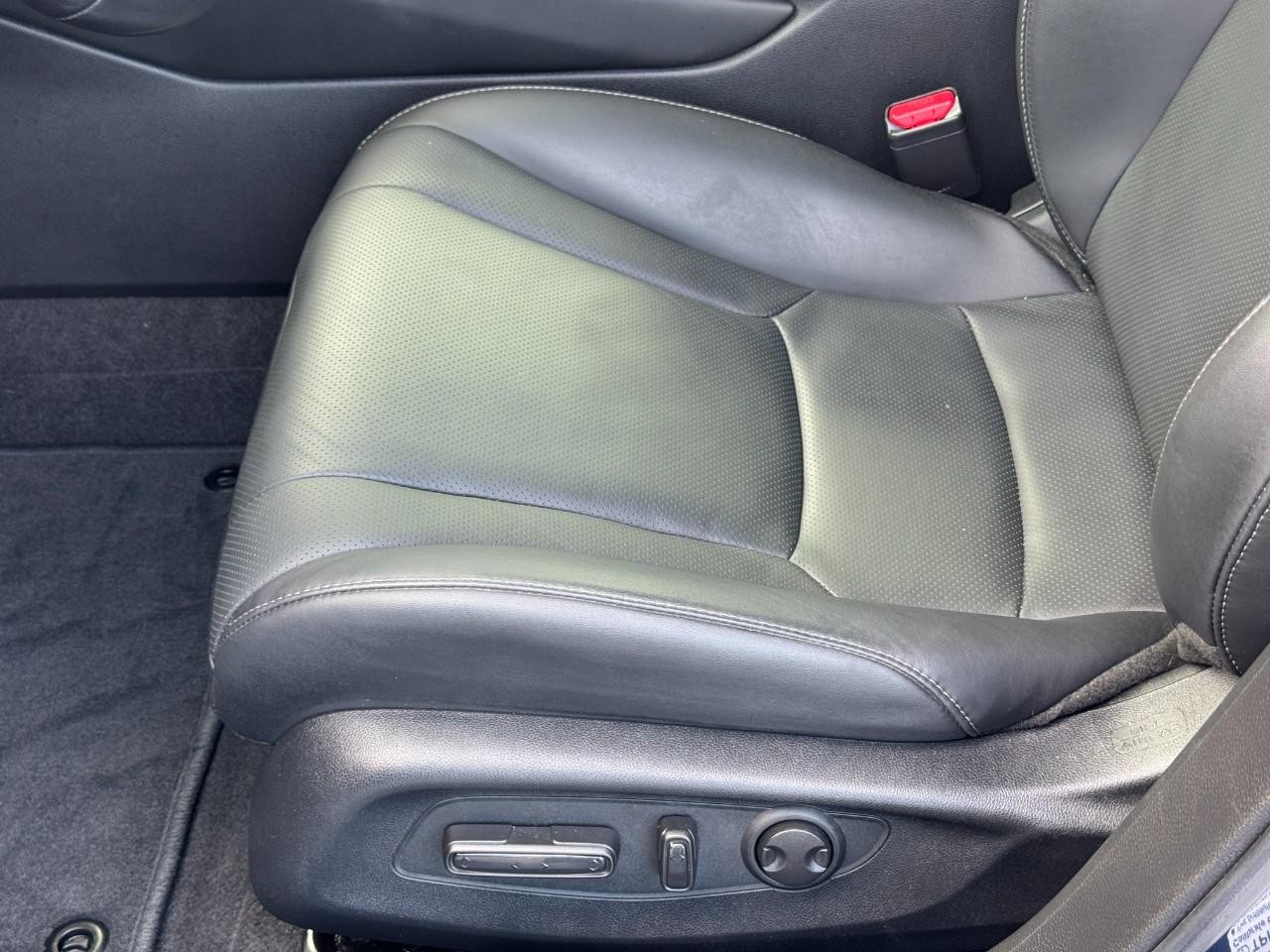 Honda Accord Hybrid Vehicle Full-screen Gallery Image 17