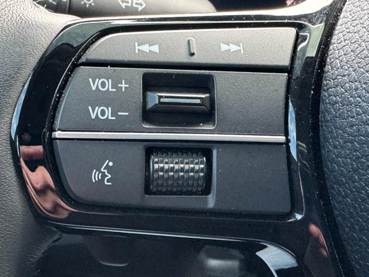 Honda Accord Hybrid Vehicle Full-screen Gallery Image 20