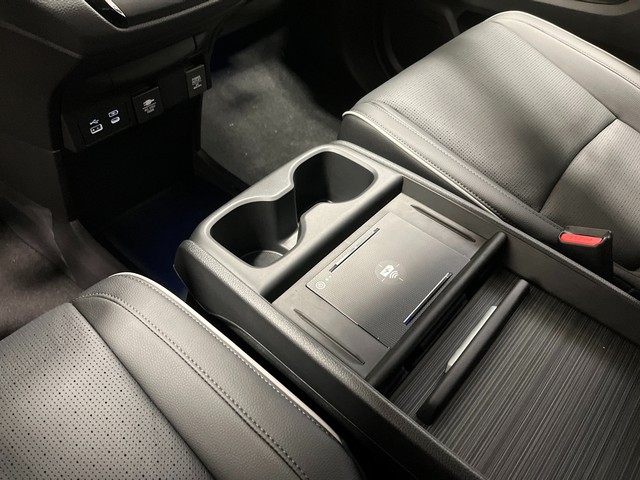 Honda Odyssey Vehicle Full-screen Gallery Image 19