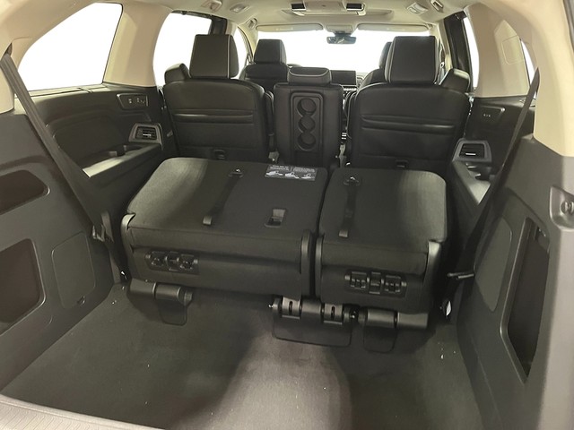 Honda Odyssey Vehicle Full-screen Gallery Image 29