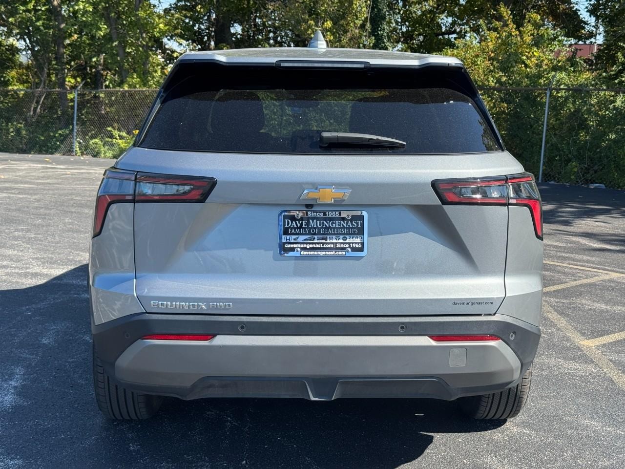 Chevrolet Equinox Vehicle Full-screen Gallery Image 06
