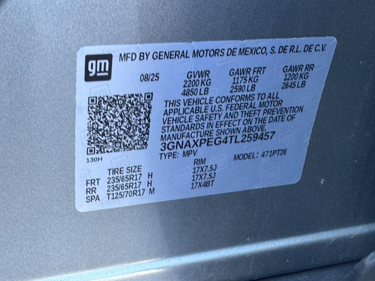 Chevrolet Equinox Vehicle Full-screen Gallery Image 23