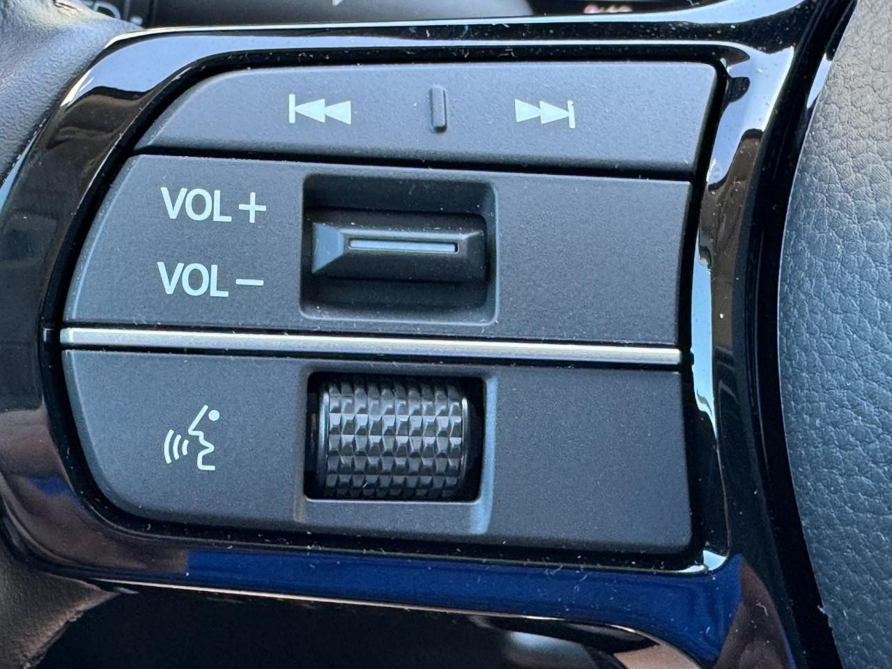 Honda CR-V Vehicle Full-screen Gallery Image 20