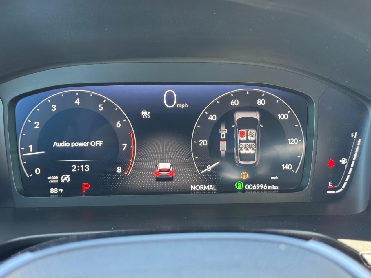 Honda CR-V Vehicle Full-screen Gallery Image 22