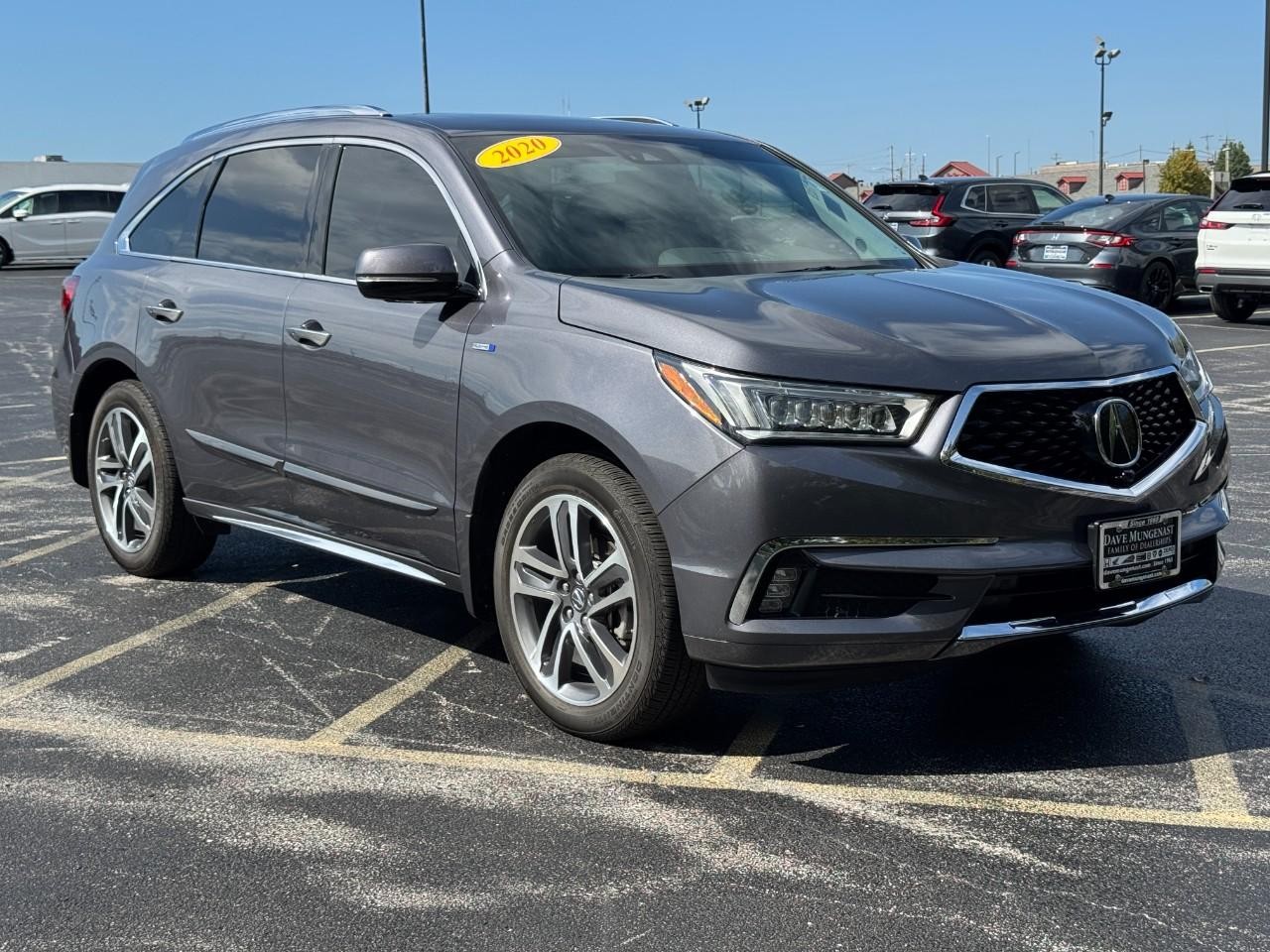 Acura MDX Vehicle Full-screen Gallery Image 02