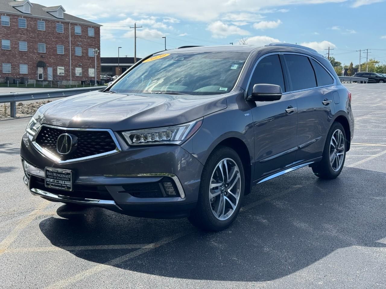 Acura MDX Vehicle Full-screen Gallery Image 10