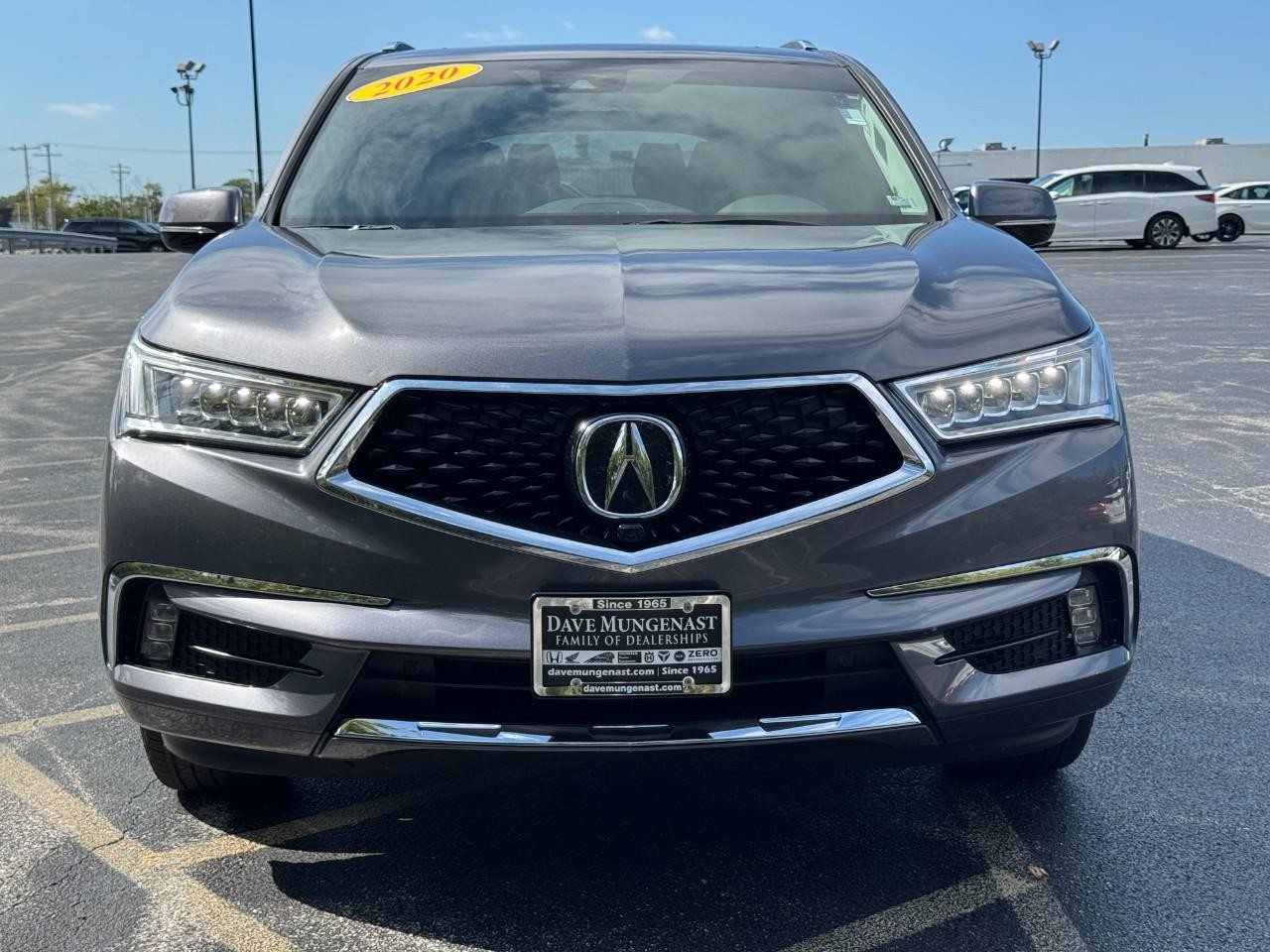 Acura MDX Vehicle Full-screen Gallery Image 11