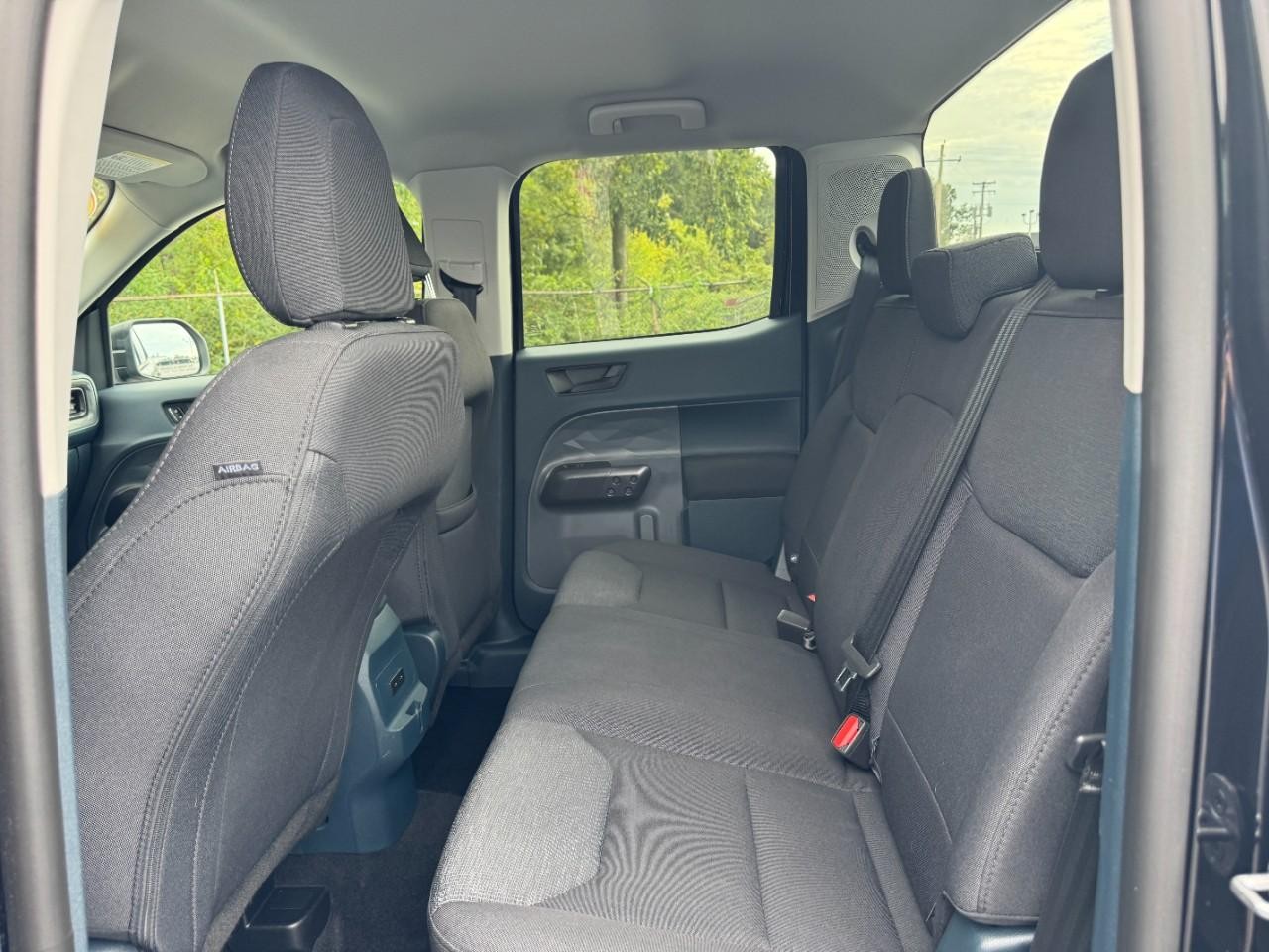 Ford Maverick Vehicle Full-screen Gallery Image 11
