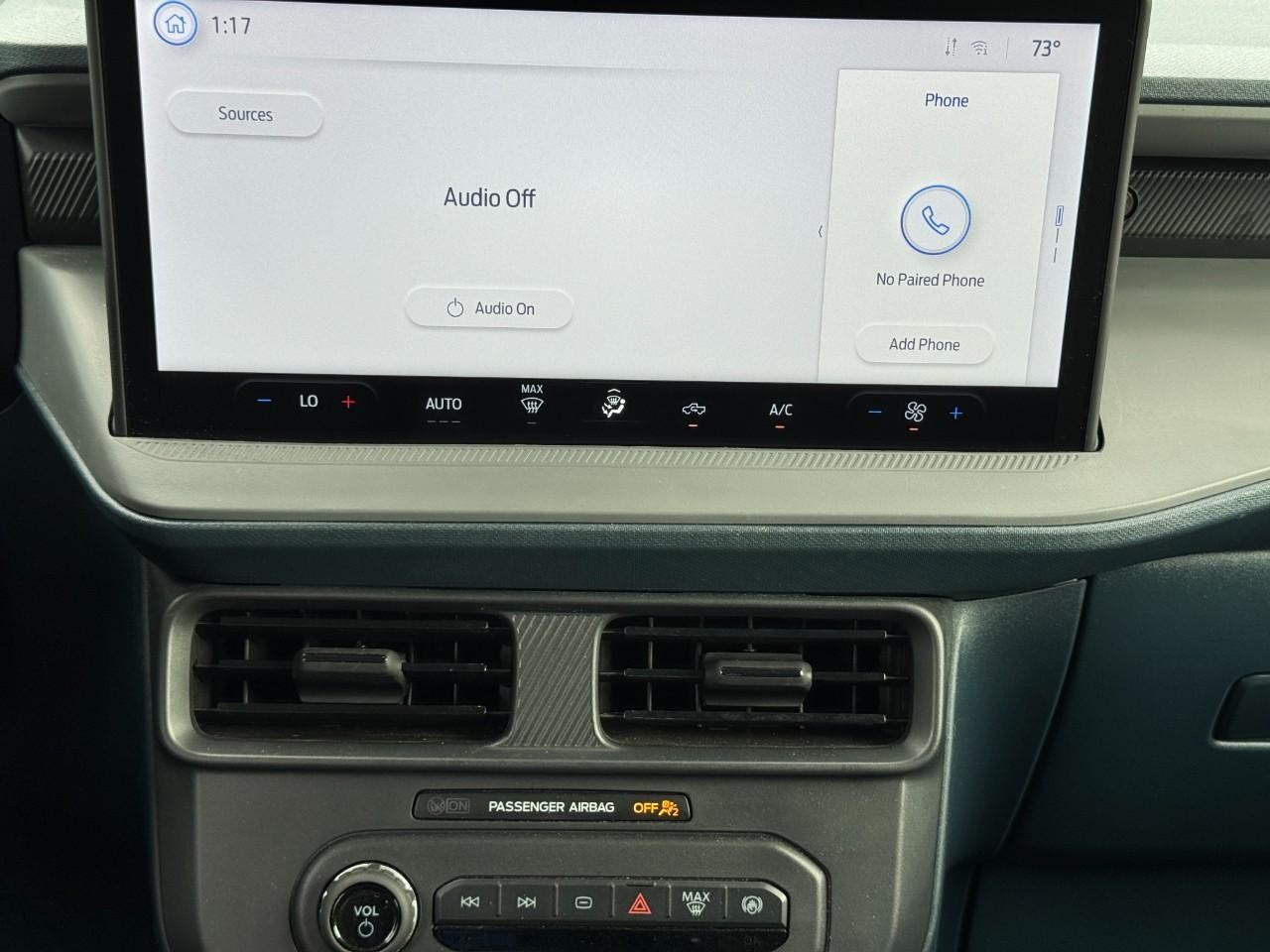 Ford Maverick Vehicle Full-screen Gallery Image 14