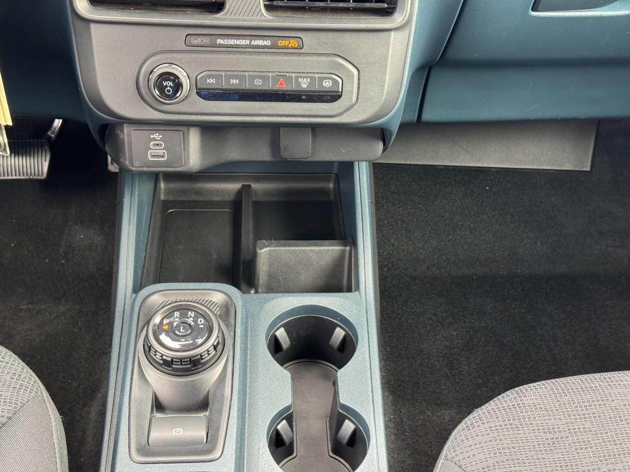 Ford Maverick Vehicle Full-screen Gallery Image 15