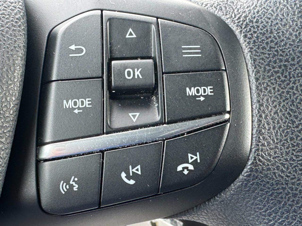 Ford Maverick Vehicle Full-screen Gallery Image 20