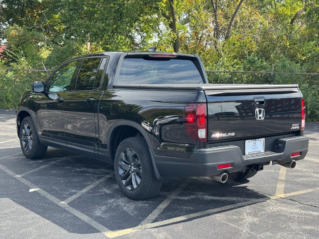 Honda Ridgeline Vehicle Full-screen Gallery Image 08