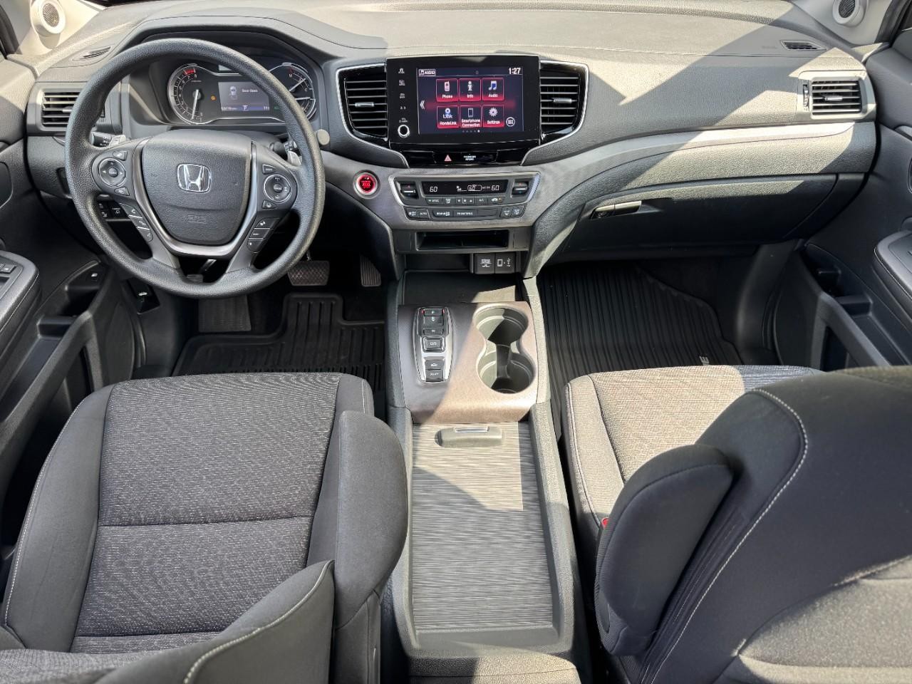 Honda Ridgeline Vehicle Full-screen Gallery Image 13