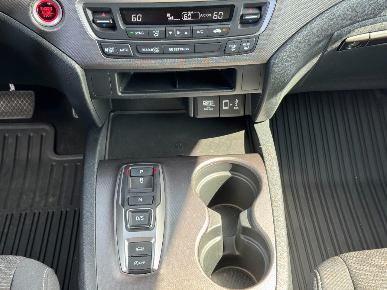 Honda Ridgeline Vehicle Full-screen Gallery Image 16
