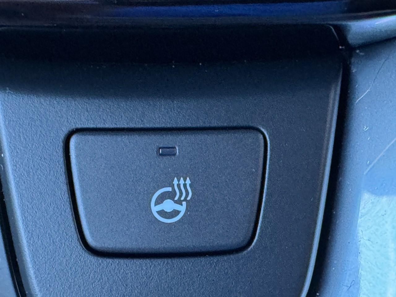 Honda CR-V Hybrid Vehicle Full-screen Gallery Image 23