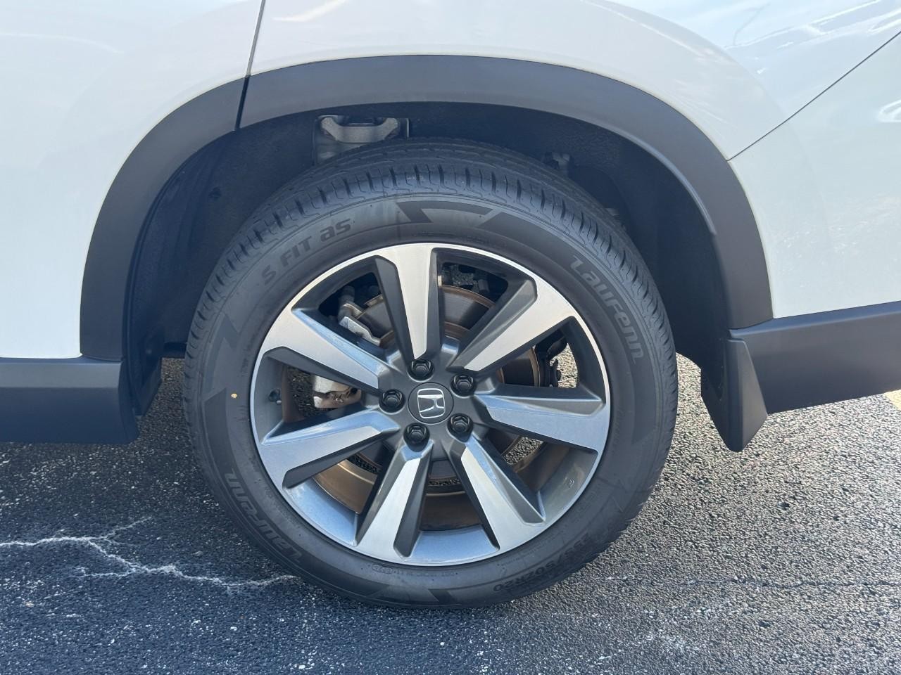Honda Pilot Vehicle Full-screen Gallery Image 08