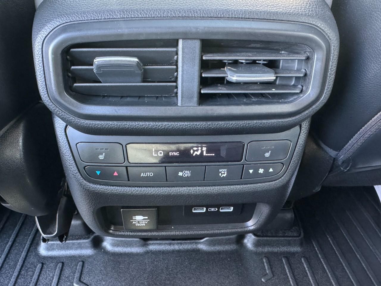 Honda Pilot Vehicle Full-screen Gallery Image 13